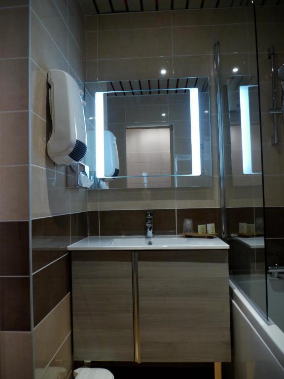 Hotel Le Barry, Toulouse Nord Gratentour Δωμάτιο φωτογραφία