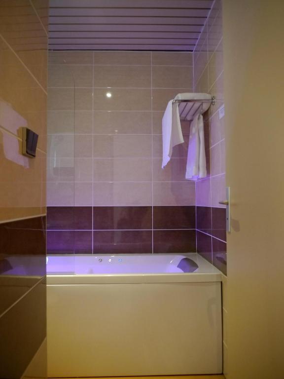 Hotel Le Barry, Toulouse Nord Gratentour Δωμάτιο φωτογραφία